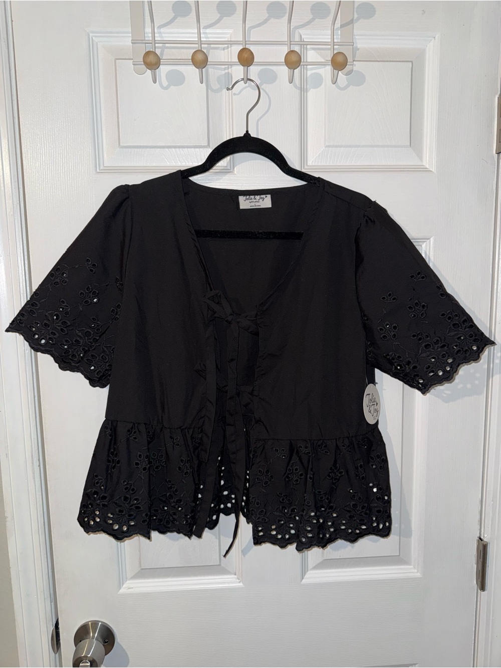 Women’s Black Eyelet Tie-Front Peplum Blouse NWT size Large